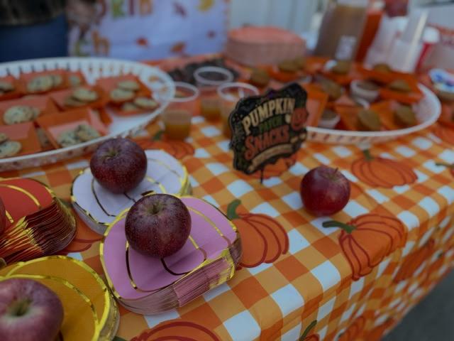 Cupcakes on table